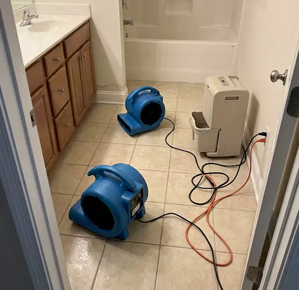 Why Homeowners & Businesses Choose Boynton Beach Water Damage Pro for Flooded Bathroom Services in Boynton Beach, FL?
